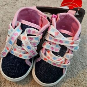 BRAND NEW W TAGS: WONDER NATION INFANT TENNIS SHOES, SIZE 2 (3-6 months)